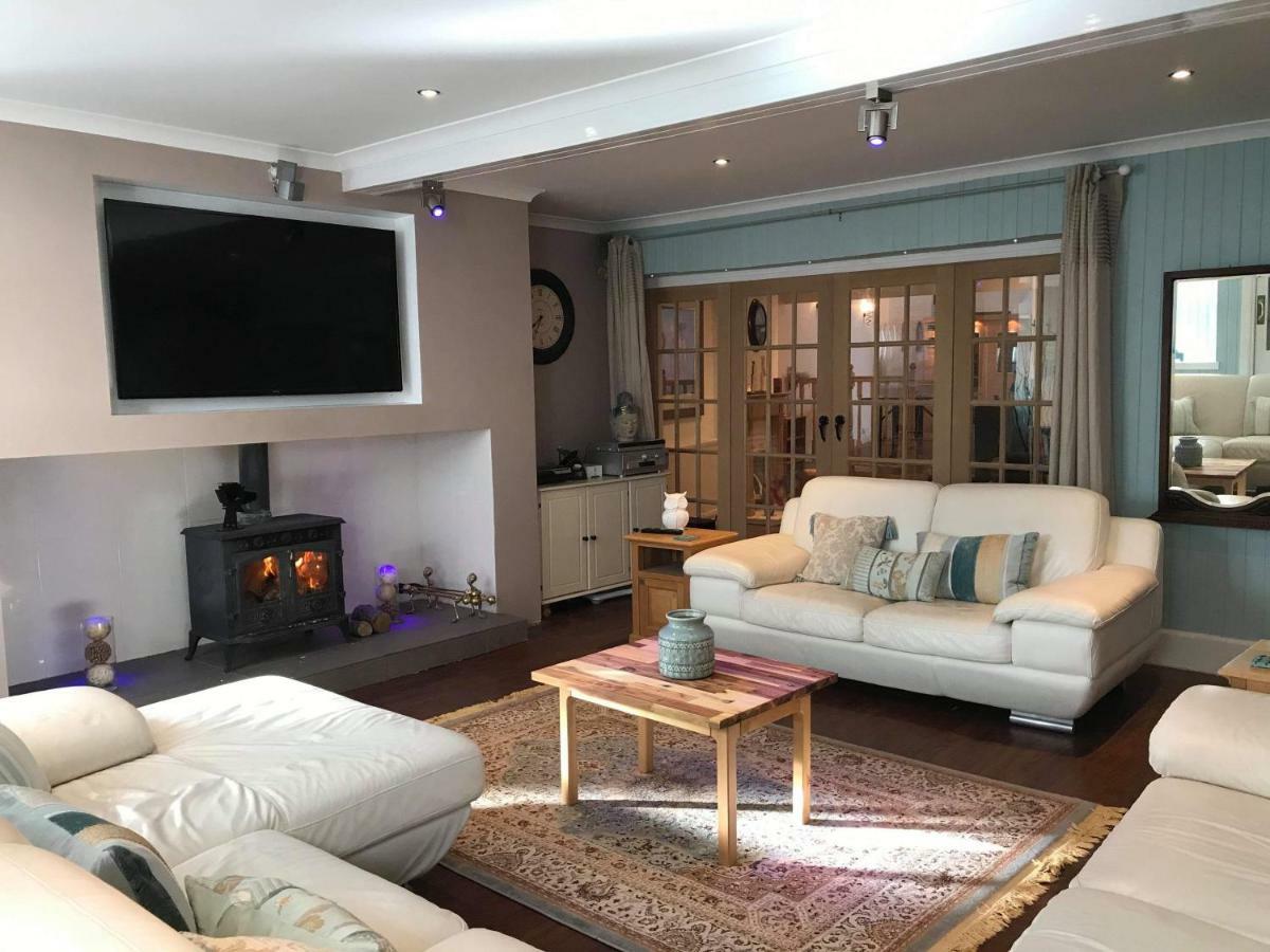 Vollie House With Hot Tub, Sauna & Log Burner Penpont Luaran gambar