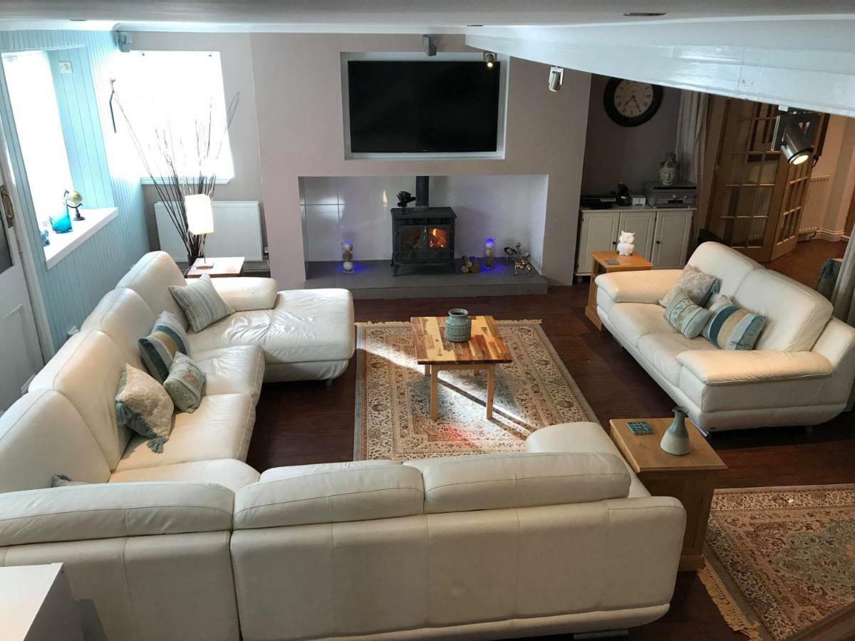Vollie House With Hot Tub, Sauna & Log Burner Penpont Luaran gambar