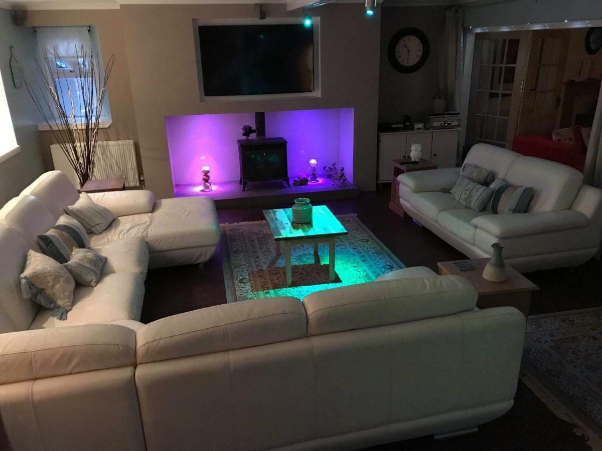 Vollie House With Hot Tub, Sauna & Log Burner Penpont Luaran gambar